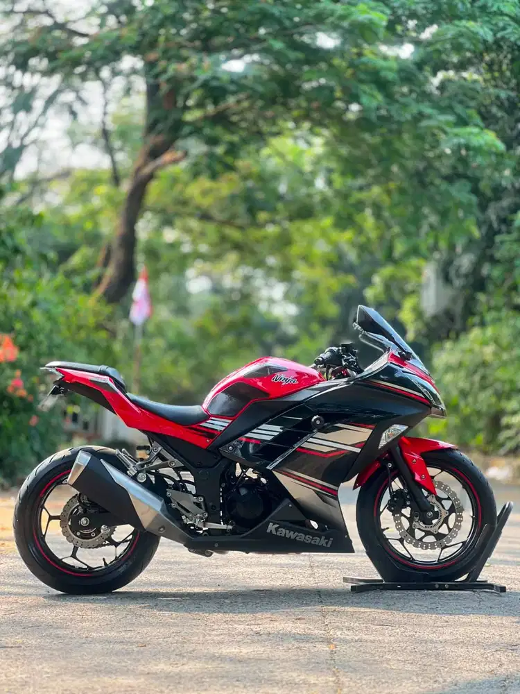KAWASAKI NINJA 250 FI SE ABS OLD MERAH 2017 KM 1K PAJAK ON SIAP GASPOL