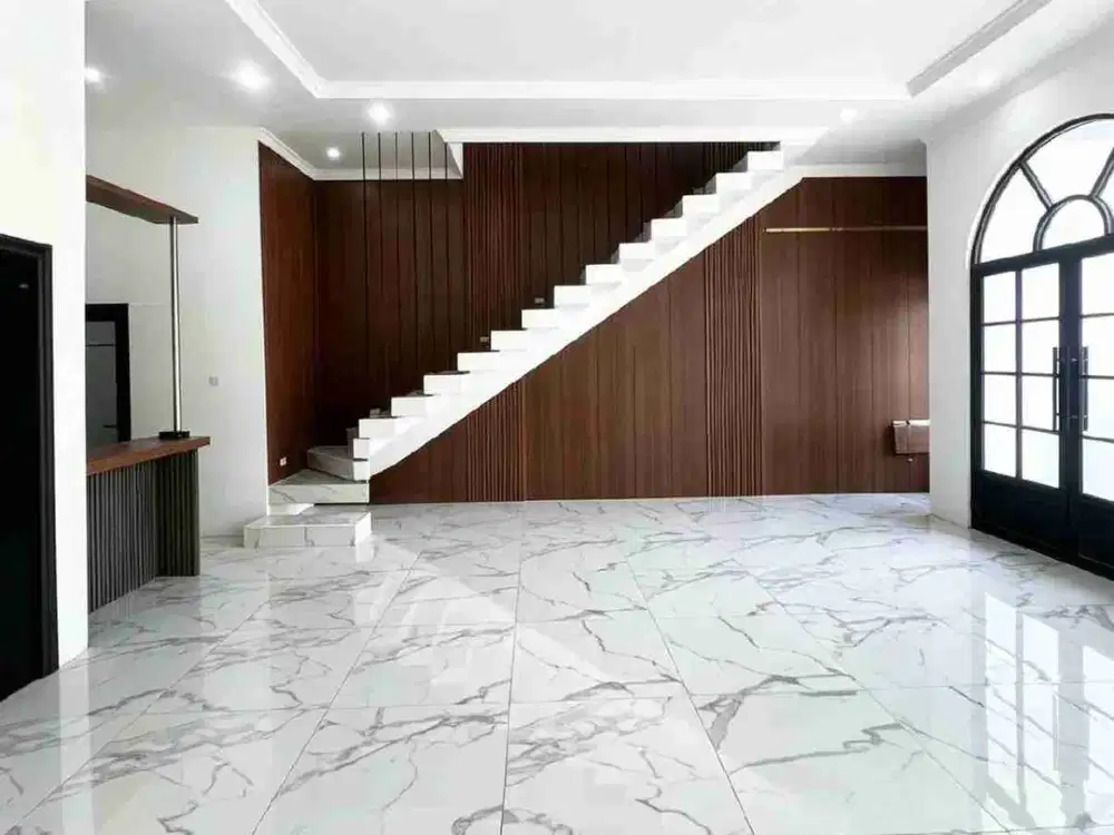 rumah baru 2 lantai American classic style di komplek mustika hegar, buah batu Bandung