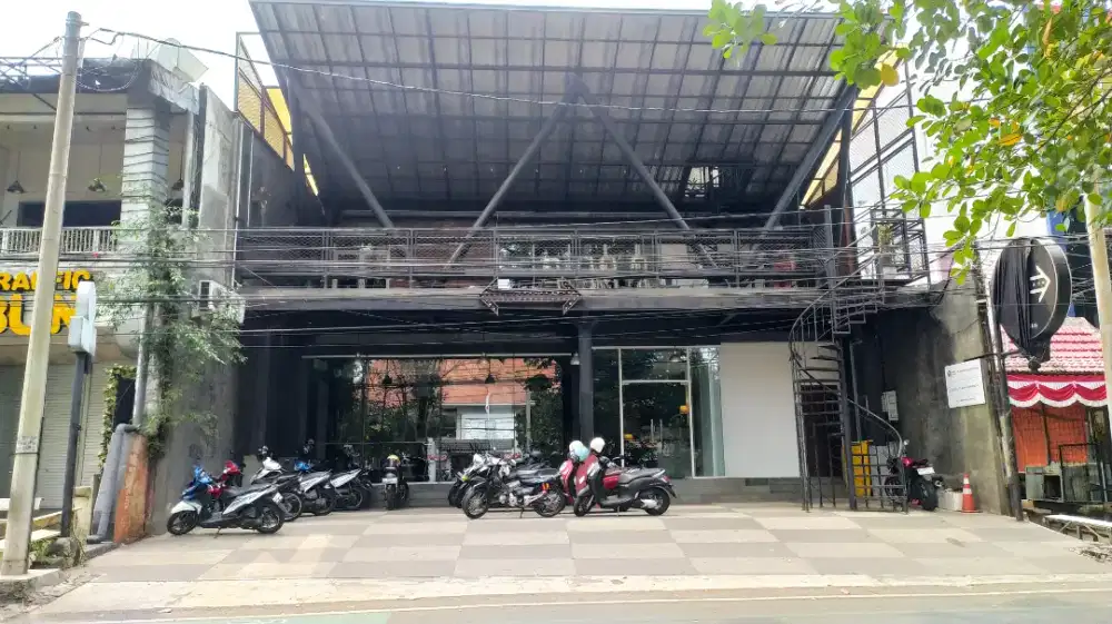 Cafe.Resto.Kantor 3 lantai jl.Ijen 7.5 M