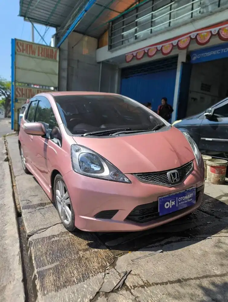 HONDA 2012 JAZZ 1.5 RS A/T MERAH MUDA MURAH OTOMART 286 KENJERAN