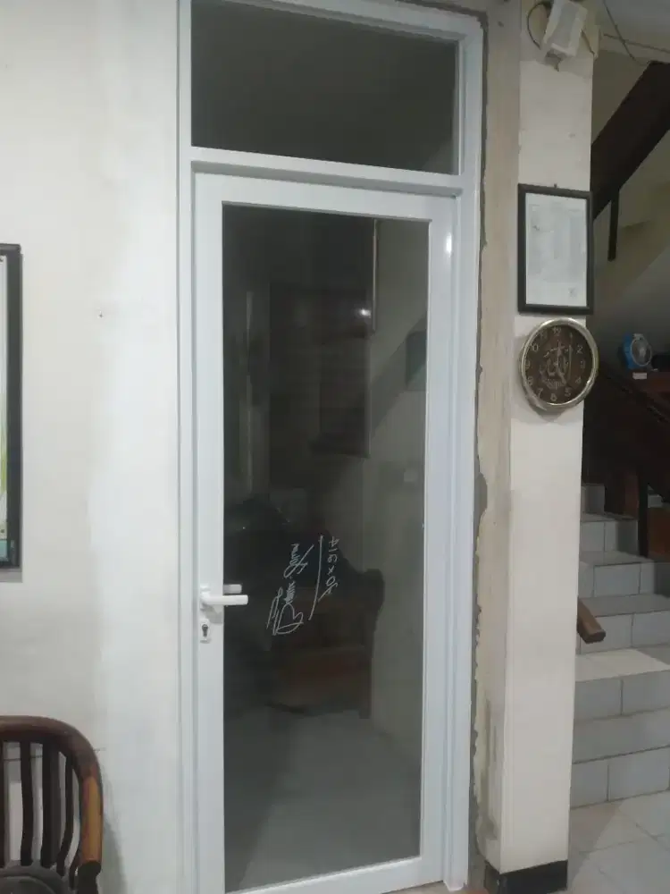 Pintu kaca alumunium swing office T300cm L90cm harga dg pasang 2,4 jt