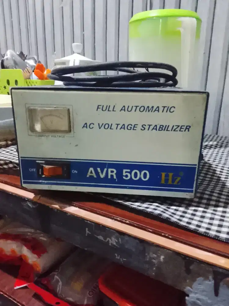 AC VOLTAGE STABILIZER
