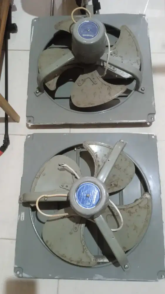 Exhaust fan dinding
