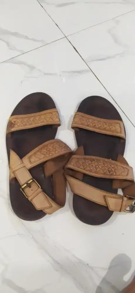Sandal Bottega Anyaman