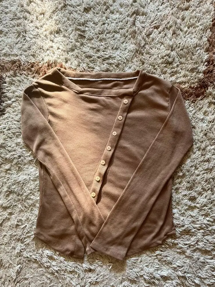 baju atasan wanita