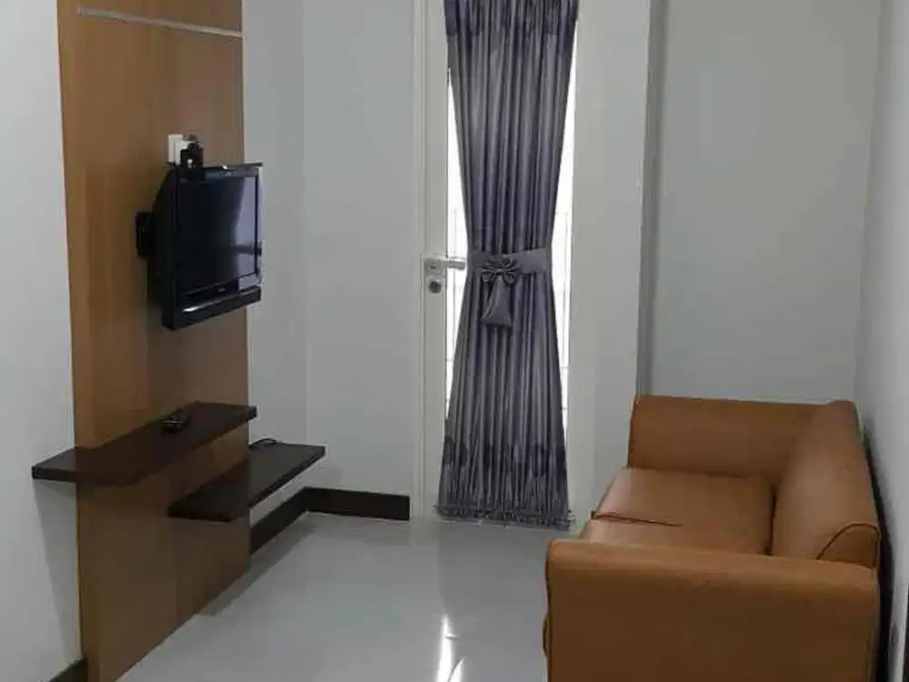 Di Sewa Apartemen Scientia Residence View Kolam Renang