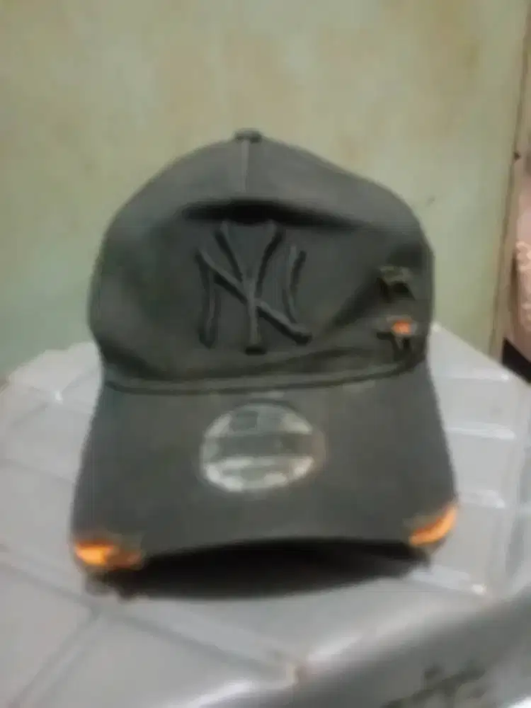 Jual topi New Era bekas, original