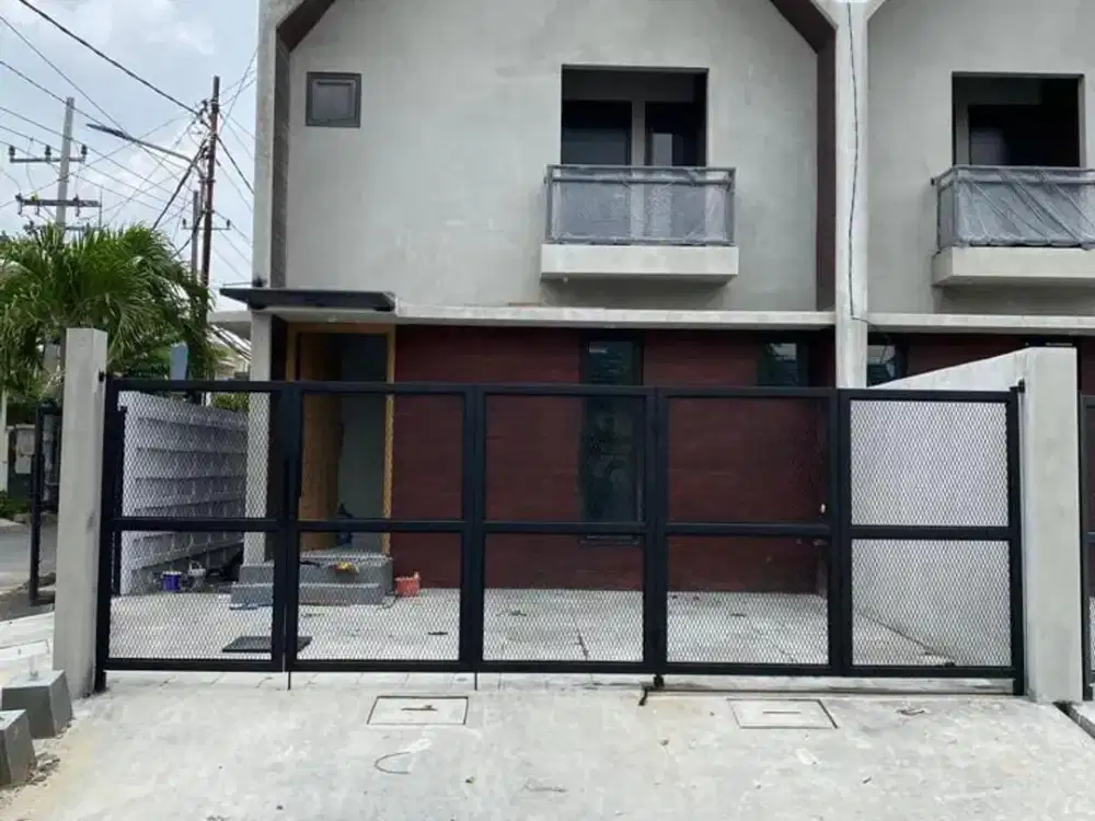 READY 2 UNIT! Rumah Kutisari Indah Surabaya - Scandanavian Style, 2 Lantai