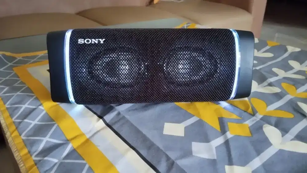 Speaker portable Sony srs xb33 not jbl bose