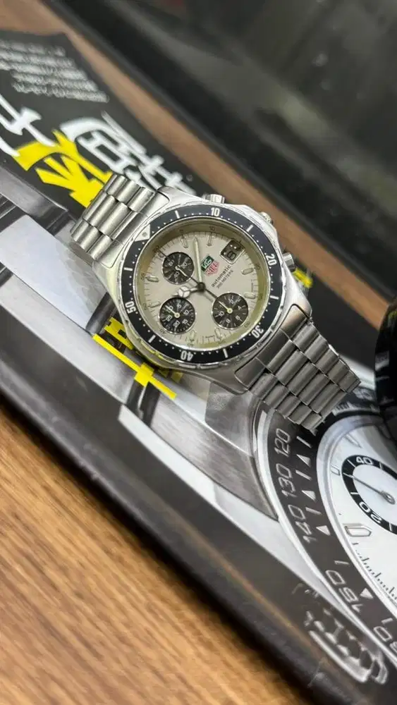 Tag Heuer 2000 Chronograph
