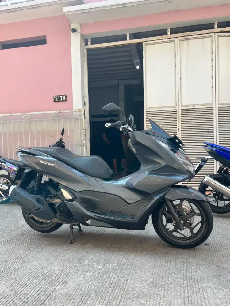 Honda PCX 2022 km rendah