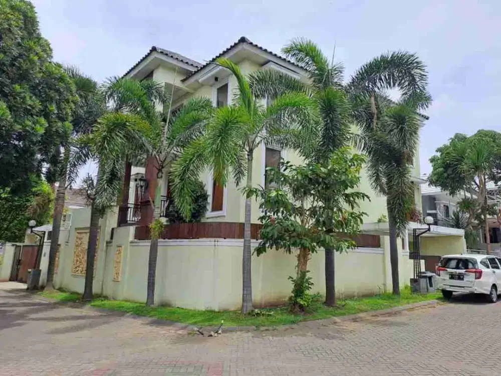 Rumah Mewah Luas 324 m² di Permata Jingga Soekarno-hatta Suhat.