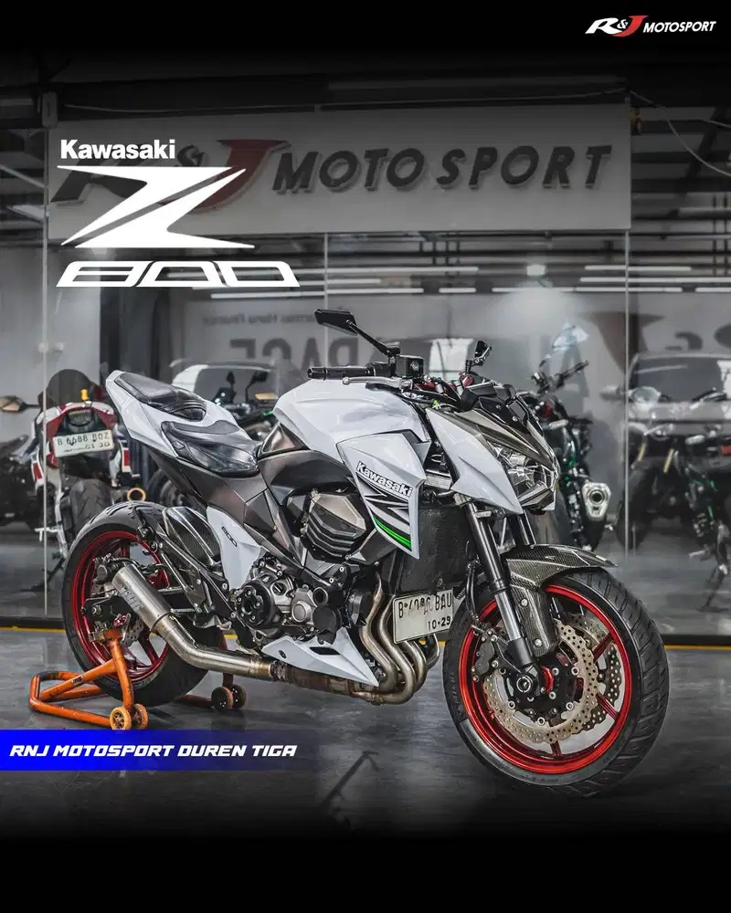 ‎Kawasaki Z800 Km 38.000an warna Putih