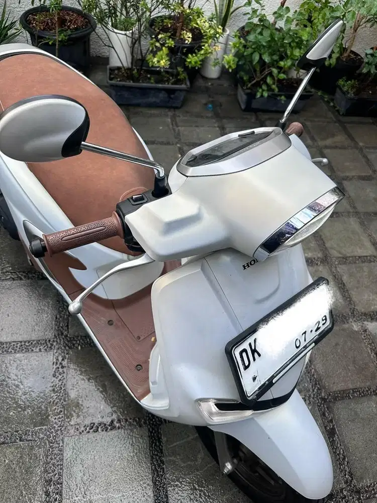 Honda Stylo Putih