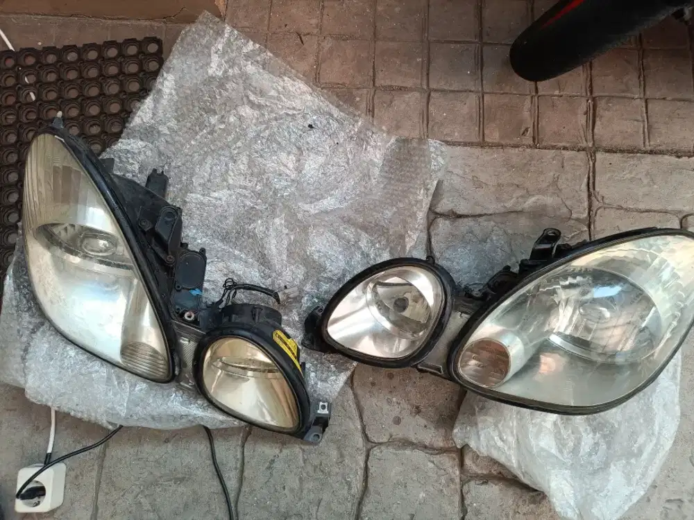 Head lamp Toyota Aristo