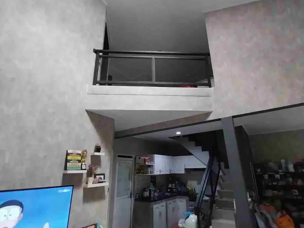 Dijual Rumah 2 Lantai Dekat Pintu Tol Krukut di Cinere