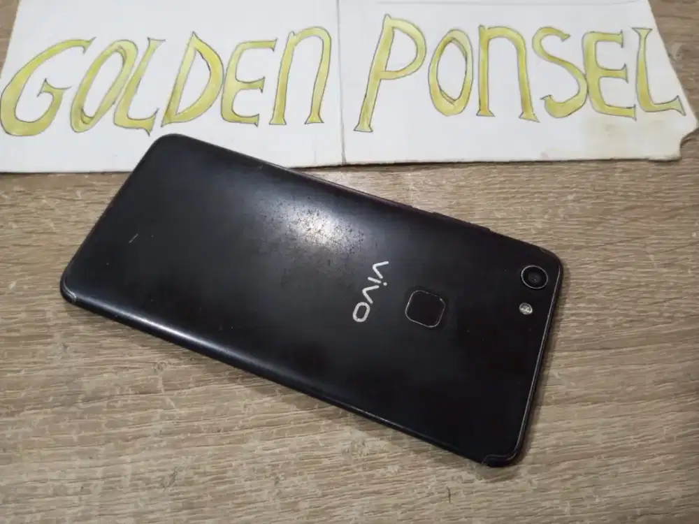 Vivo V7-4G Lte.Finger.Ram 4/32GB.ORI.GOLDEN PONSEL
