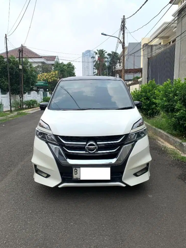 NISSAN SERENA 2.0 HIGHWAY STAR AUTOMATIC 2022 (SERENA HWS)