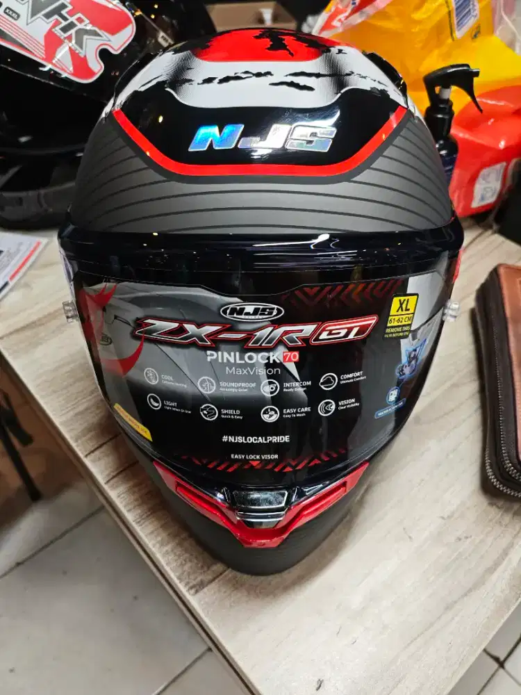Helm NJS ZX-1R GT ONE PRIDE