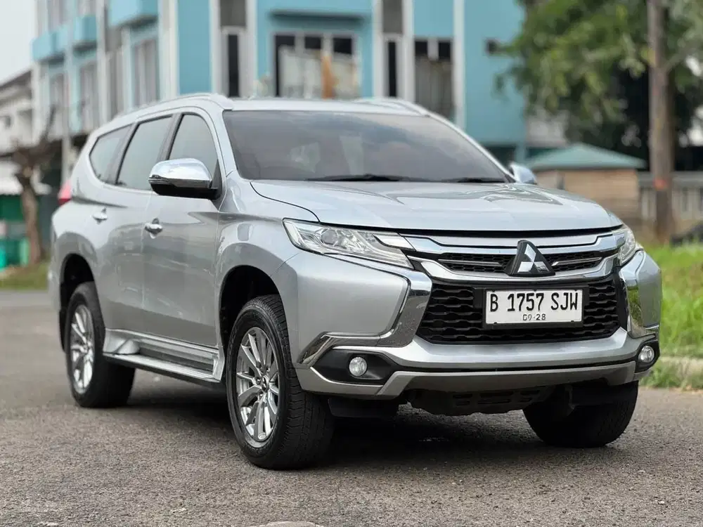 Mitsubishi Pajero Exceed AT 2018 Silver