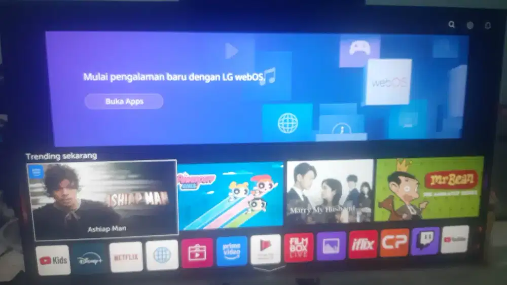 smart tv LG 55 inch 4k UHD bezeles android
