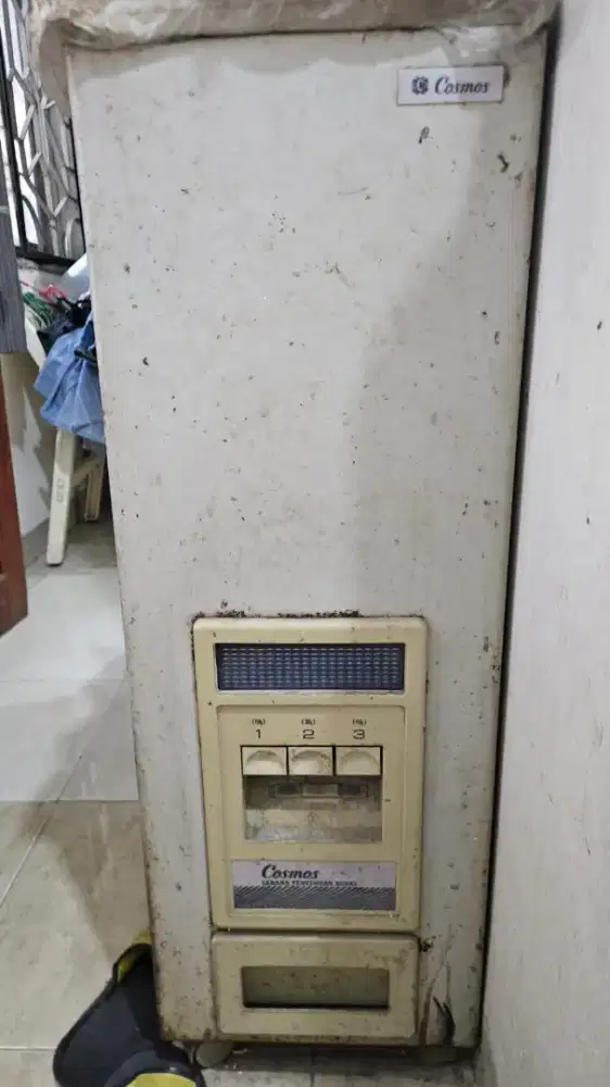 Kontainer tempat beras COSMOS