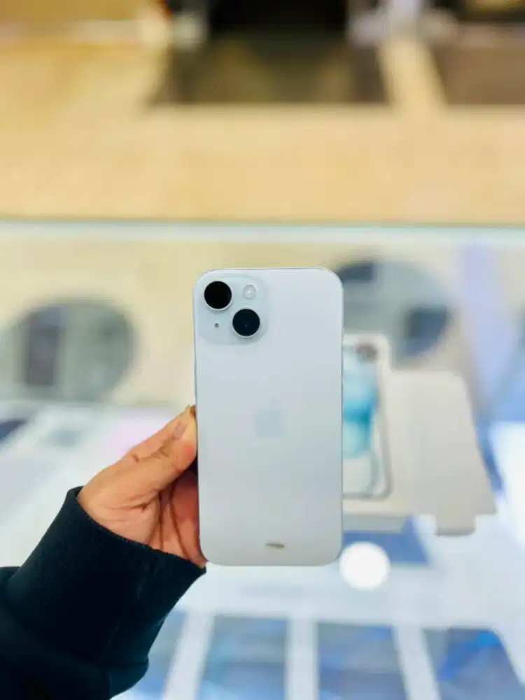 iPhone 15 128GB warna Blue BH 83% Blibli Resmi original Lengkap