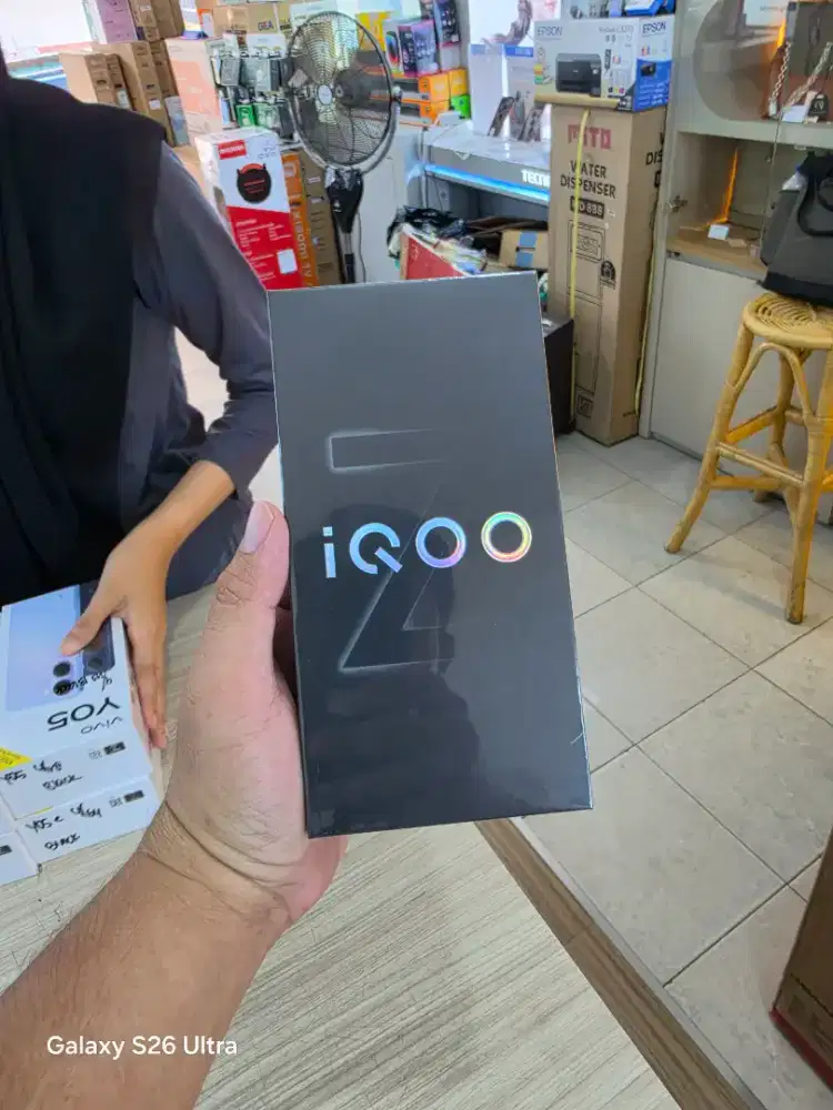 IQOO Z11 5G RAM 12+12/256GB GARANSI RESMI 12 BULAN