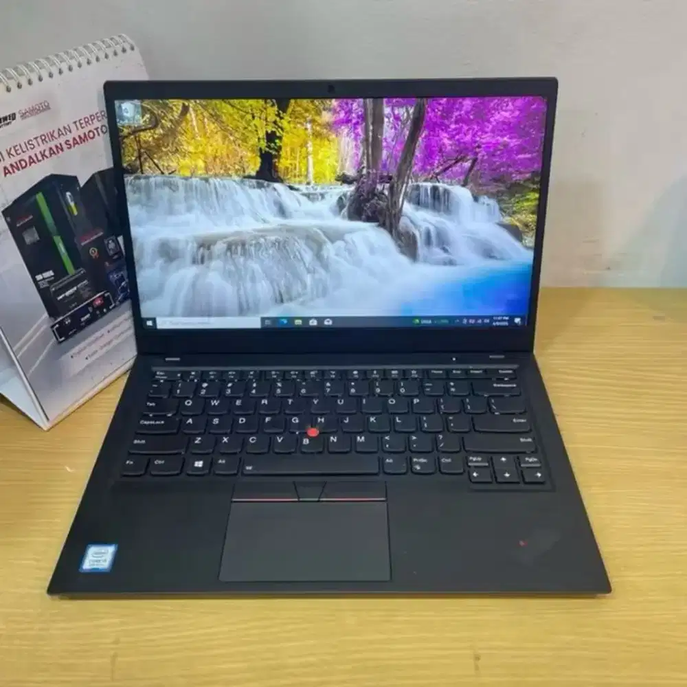 Lenovo ThinkPad X1 Carbon–Tipis, Ringan & Premium untuk Kerja Maksimal