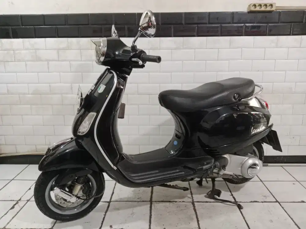 Piaggio Vespa lx150 2011 bagus mesin halus