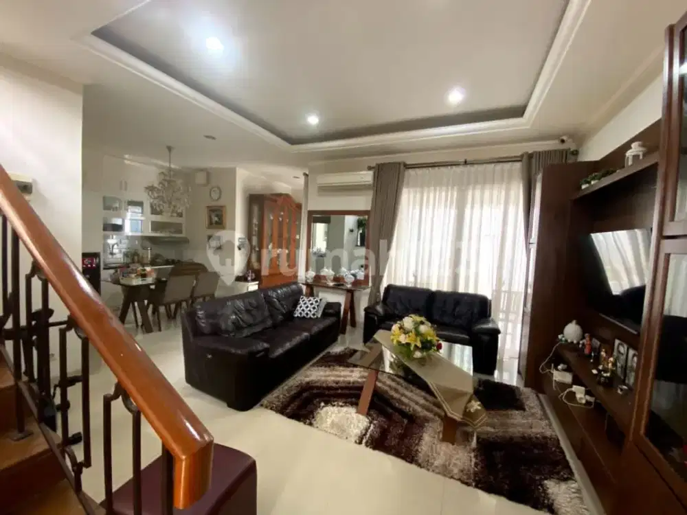 Rumah kawasan BSD  baru semi furnished di Greenwich BSD