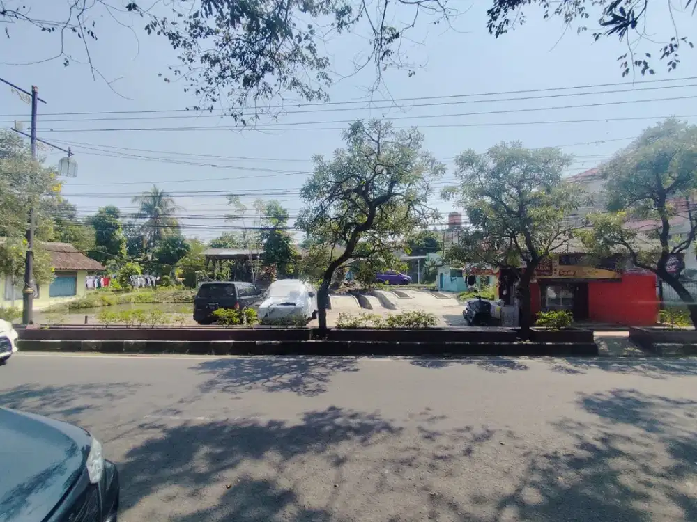Tanah Luas + Bangunan di Pusat Kota Cianjur Strategis untuk Bisnis