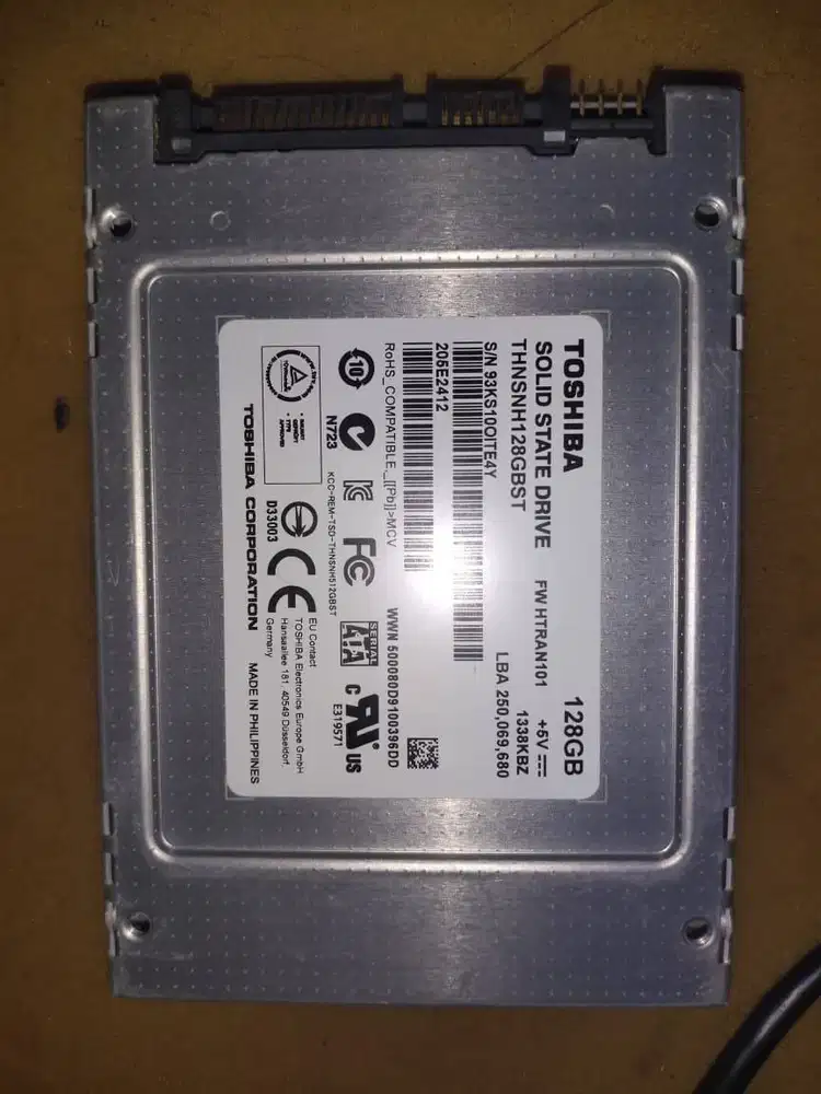 SSD Toshiba 128GB Incld Windows 11,10 .ISO
