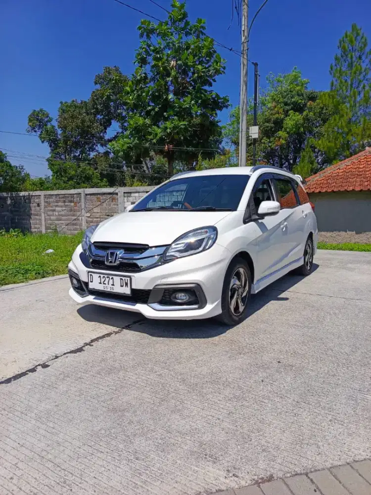 Mobilio RS metic 2015 Dp 8 JT