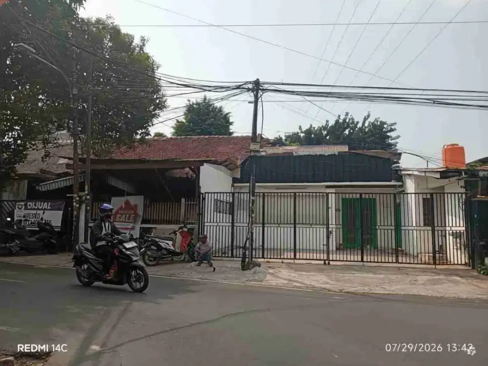 Jual Rumah murah , hitung tanah cocok untuk usaha atau rumah tinggal di Bendungan Hilir Jakarta Pusat