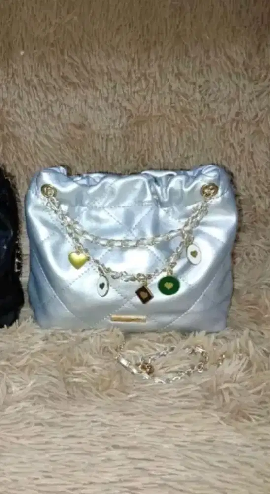 Tas sling cewek hitam