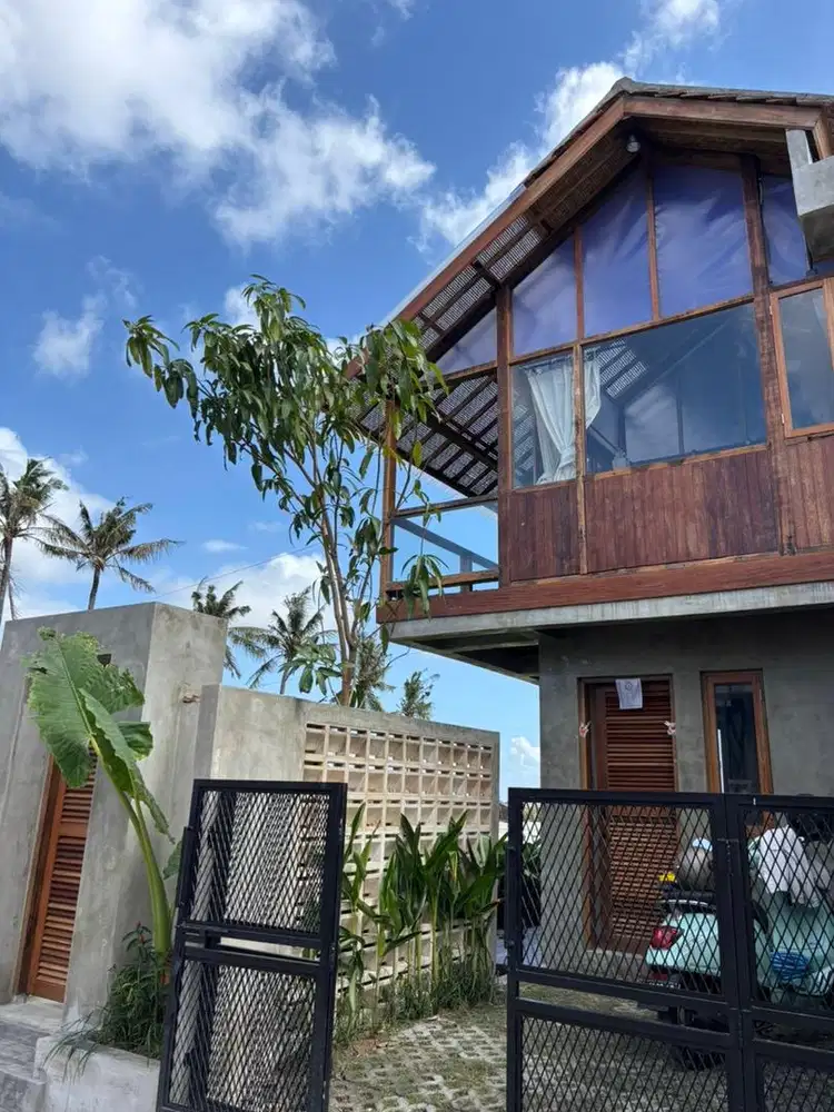 RUMAH ESTETIK SIAP HUNI - FULL FURNISHED, 2 KT, OUTDOOR BATHTUB