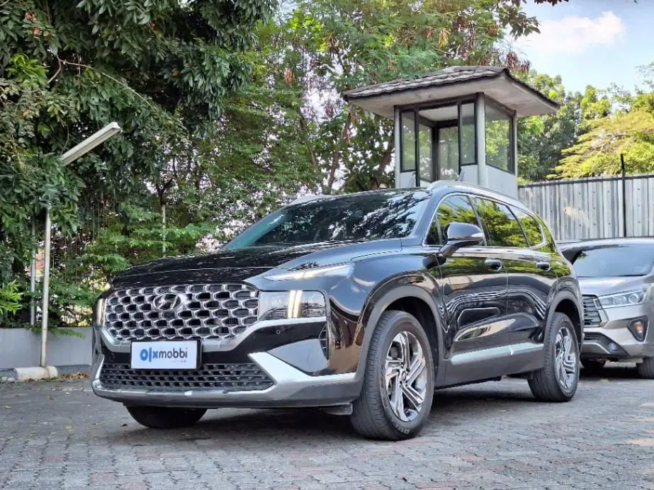 KM Rendah - Hyundai Santa Fe 2.2 8DCT Signature Solar-AT 2021