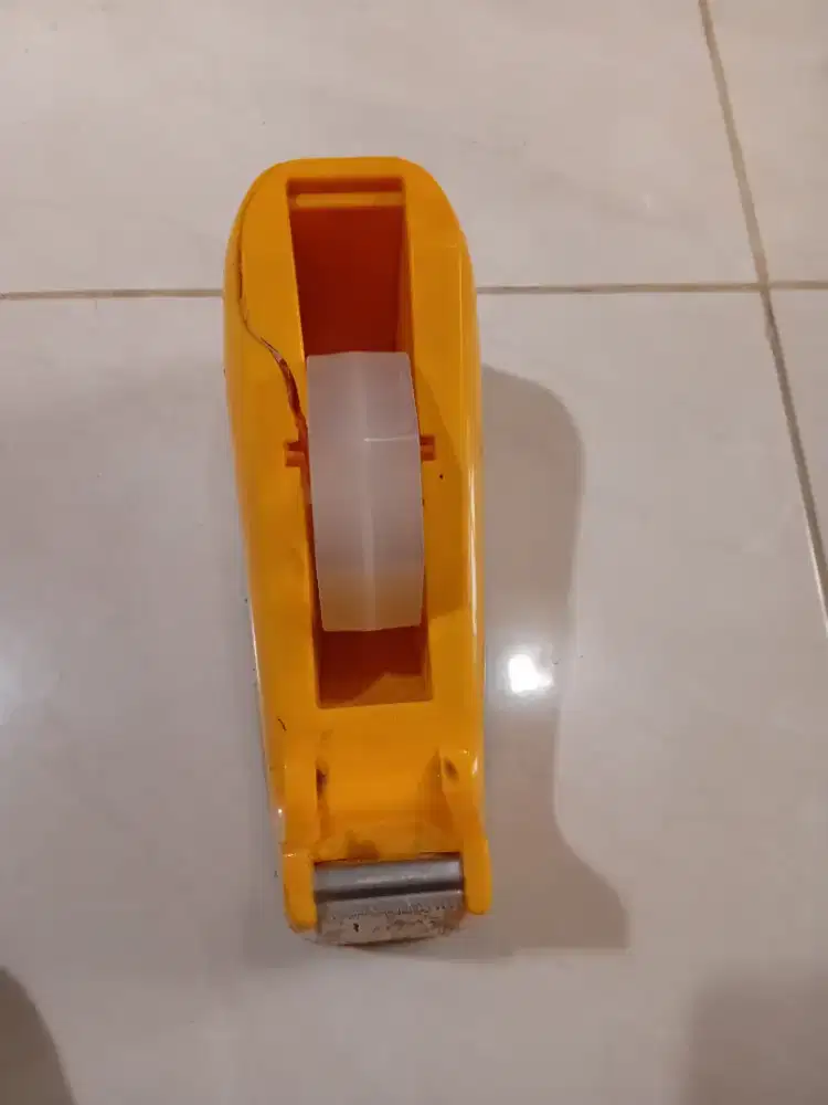 Tape dispenser Lion