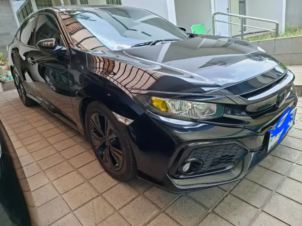 Honda Civic Hatchback 2018 S AT