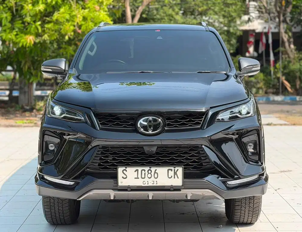 FORTUNER 2.8 GR AERO PACKAGE / LEGENDER