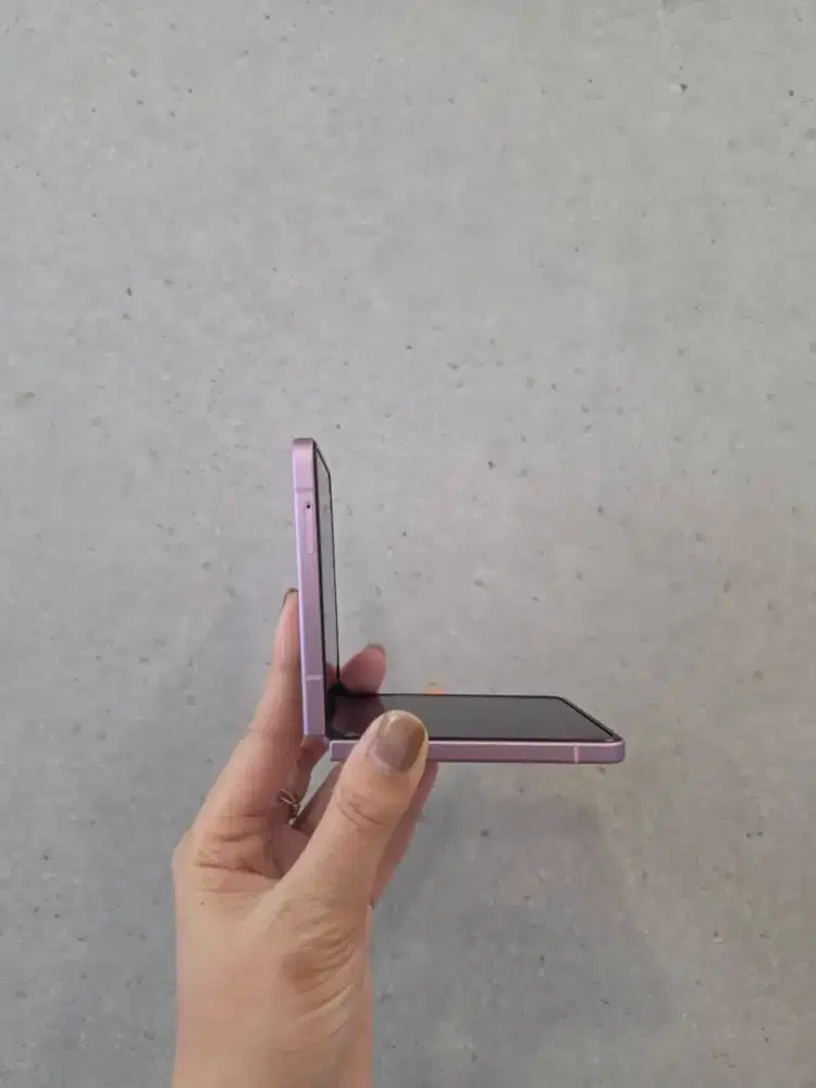 Pre Order samsung galaxy flip 8