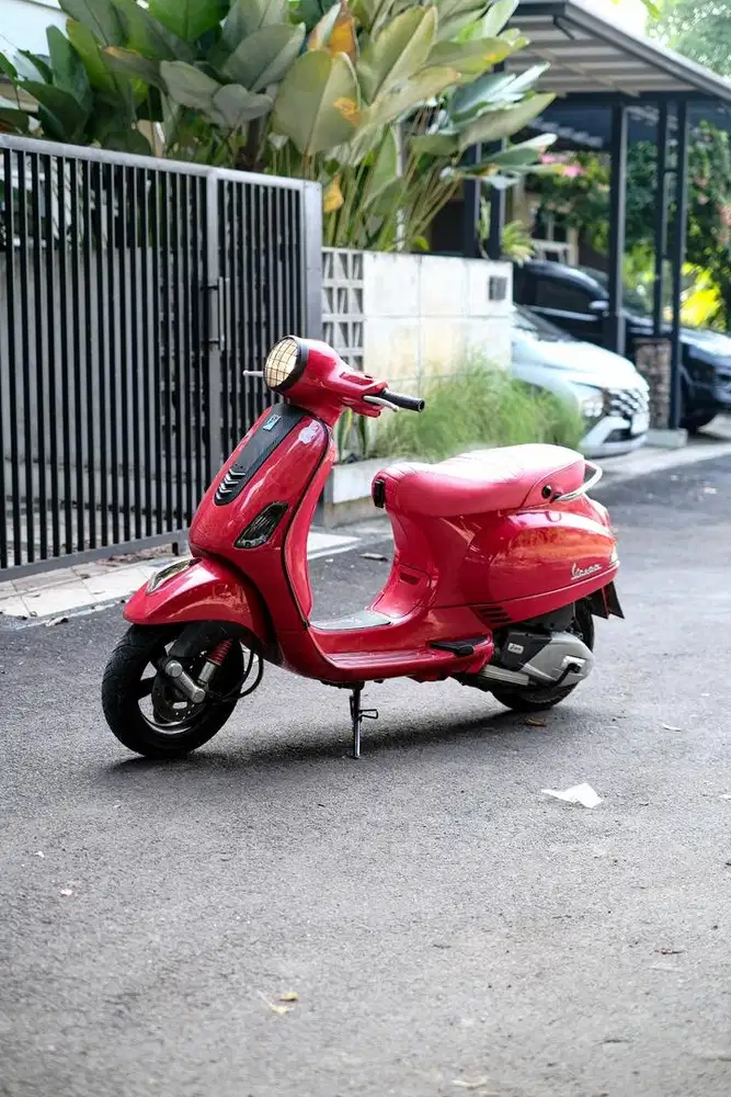 PIAGGIO VESPA LX 125 IGET 2019 MURAH BERGARANSI