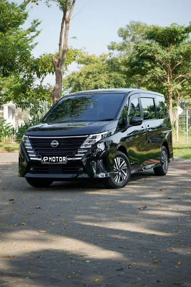 Nissan Serena e- Power Hybrid 2024 Black