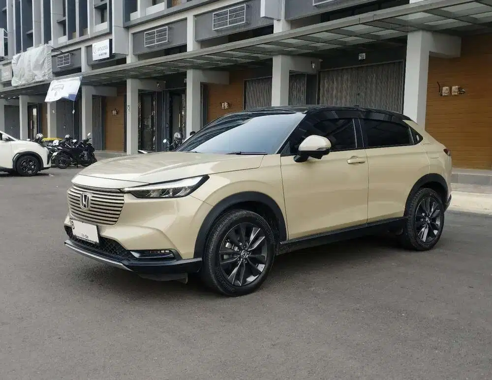Honda HR-V SE 2024 sand Khaky Pearl