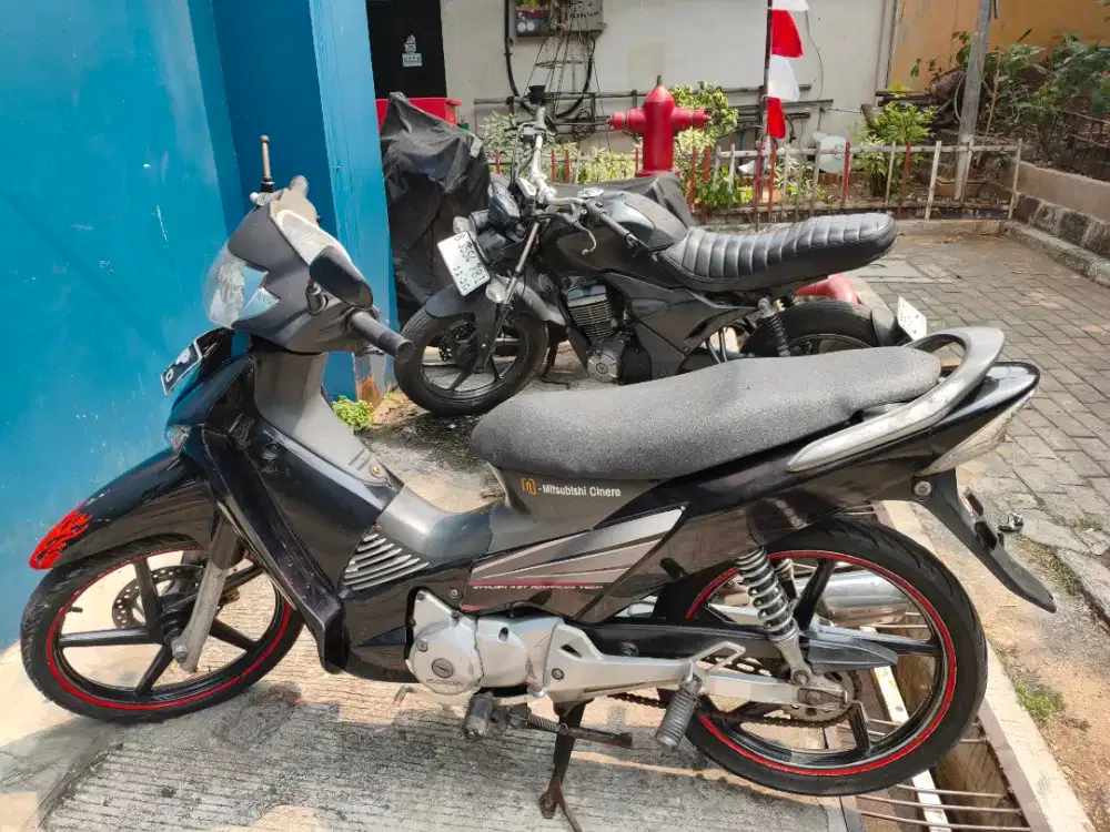 Di jual supra x 125 tahun 2005