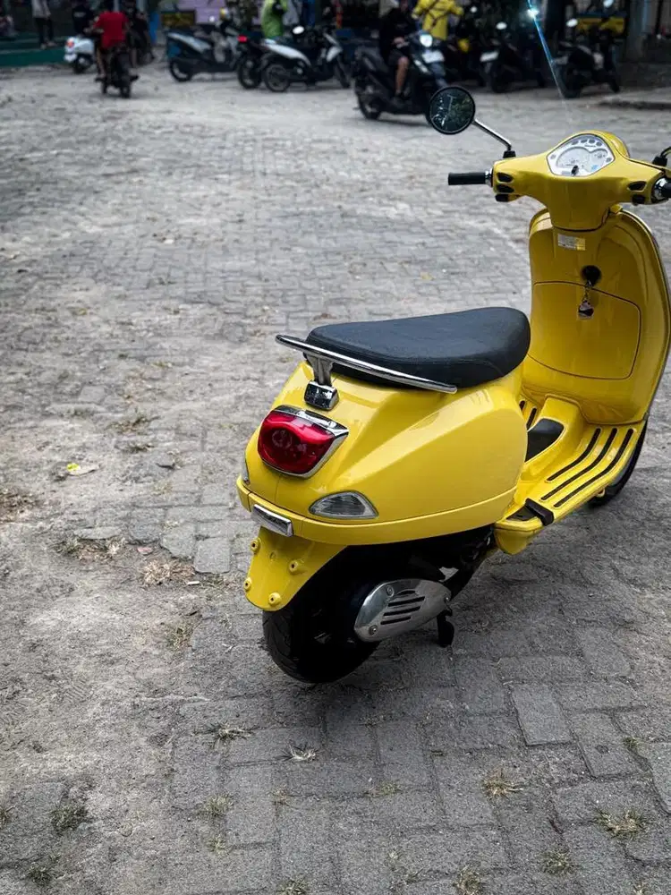 SALE VESPA LX 2V 150 2011