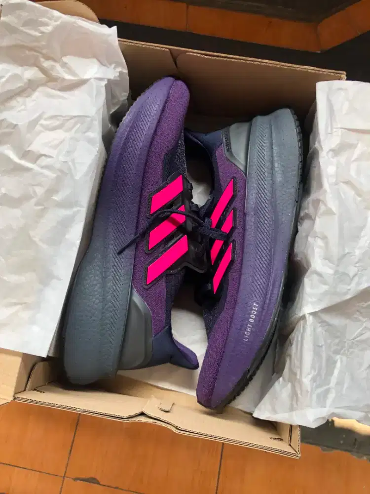 Adidas Ultraboost 5