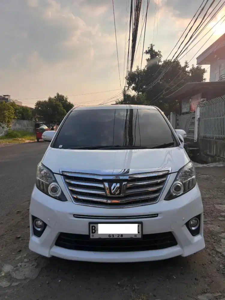 Cash Toyota Alphard SC 2012 / 2013 Audioless