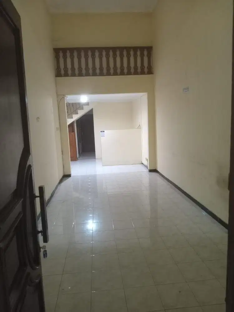 Rumah bersih nyaman tenang strategis